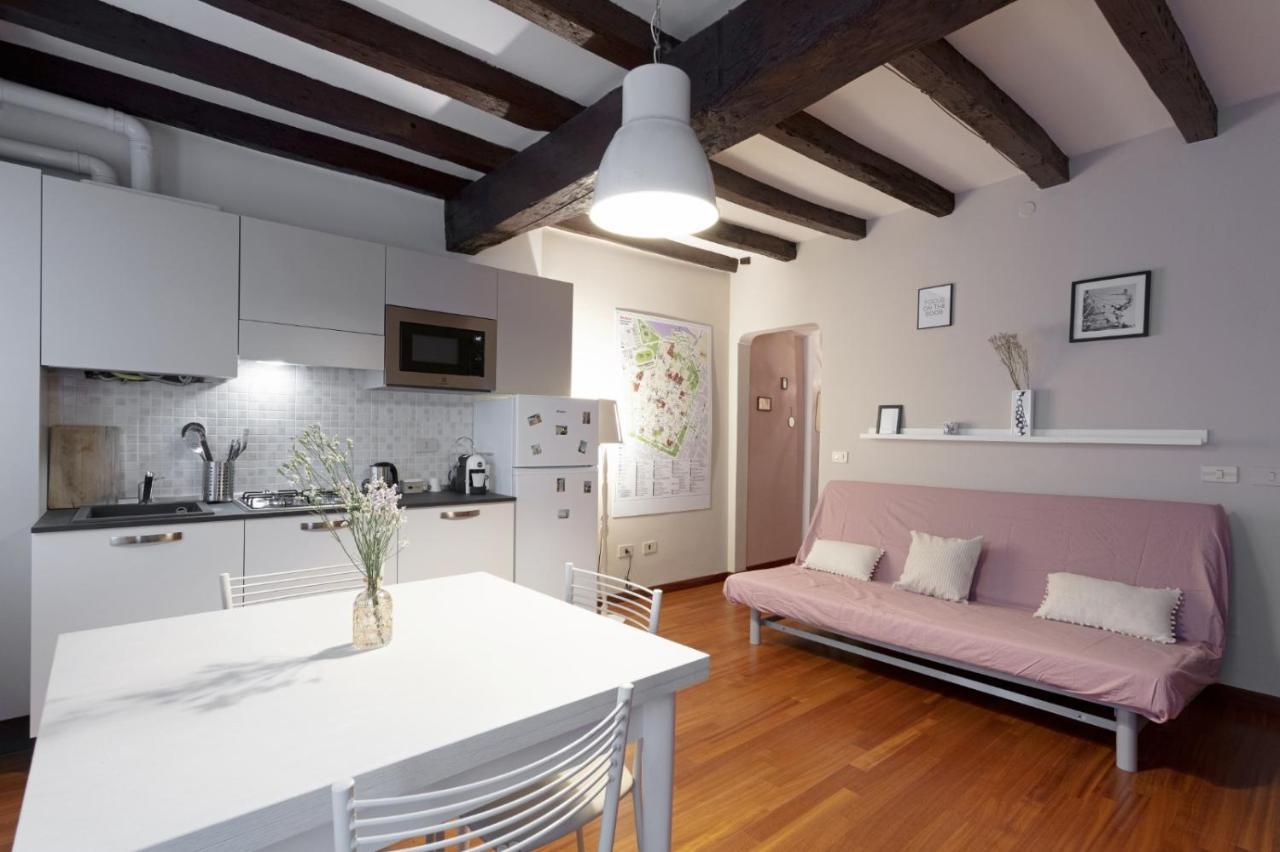 Rua Freda Apartment